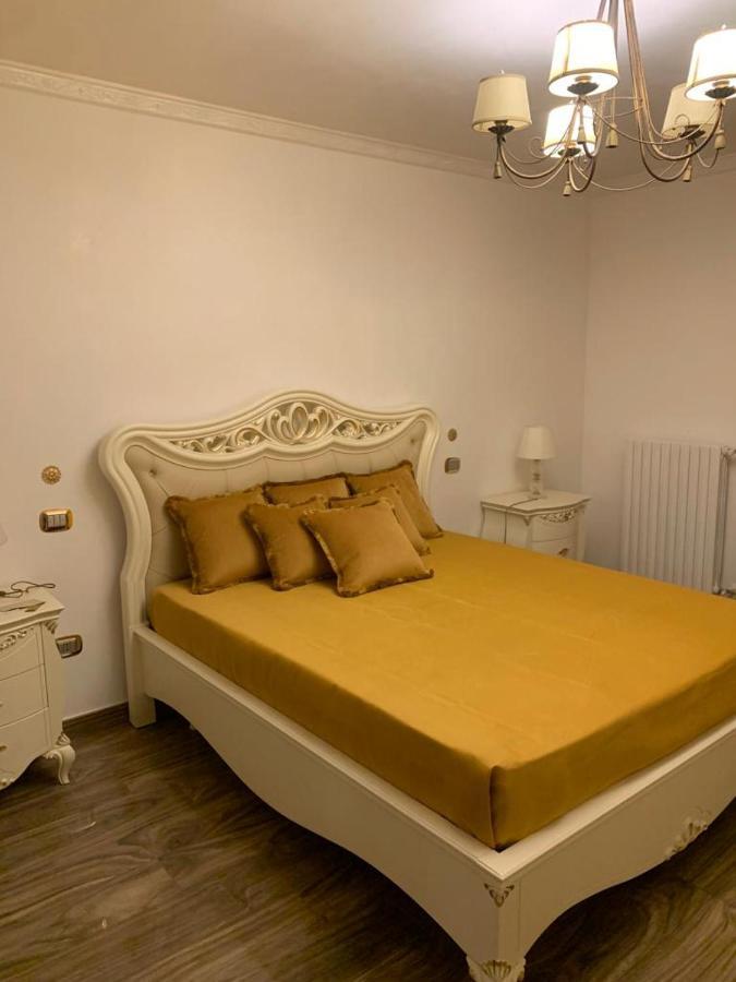 Le 4 Stelle Luminose Apartment Trinitapoli Bagian luar foto
